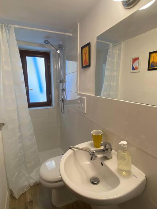 Апартаменты A Casa Mi Неаполь Экстерьер фото